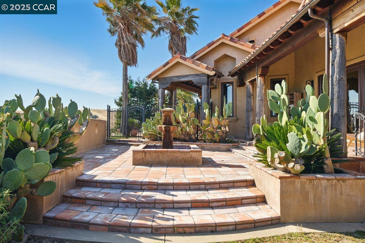 Danville, California, 94506, United States, 4 Bedrooms Bedrooms, ,4 BathroomsBathrooms,Residential,For Sale,1940508