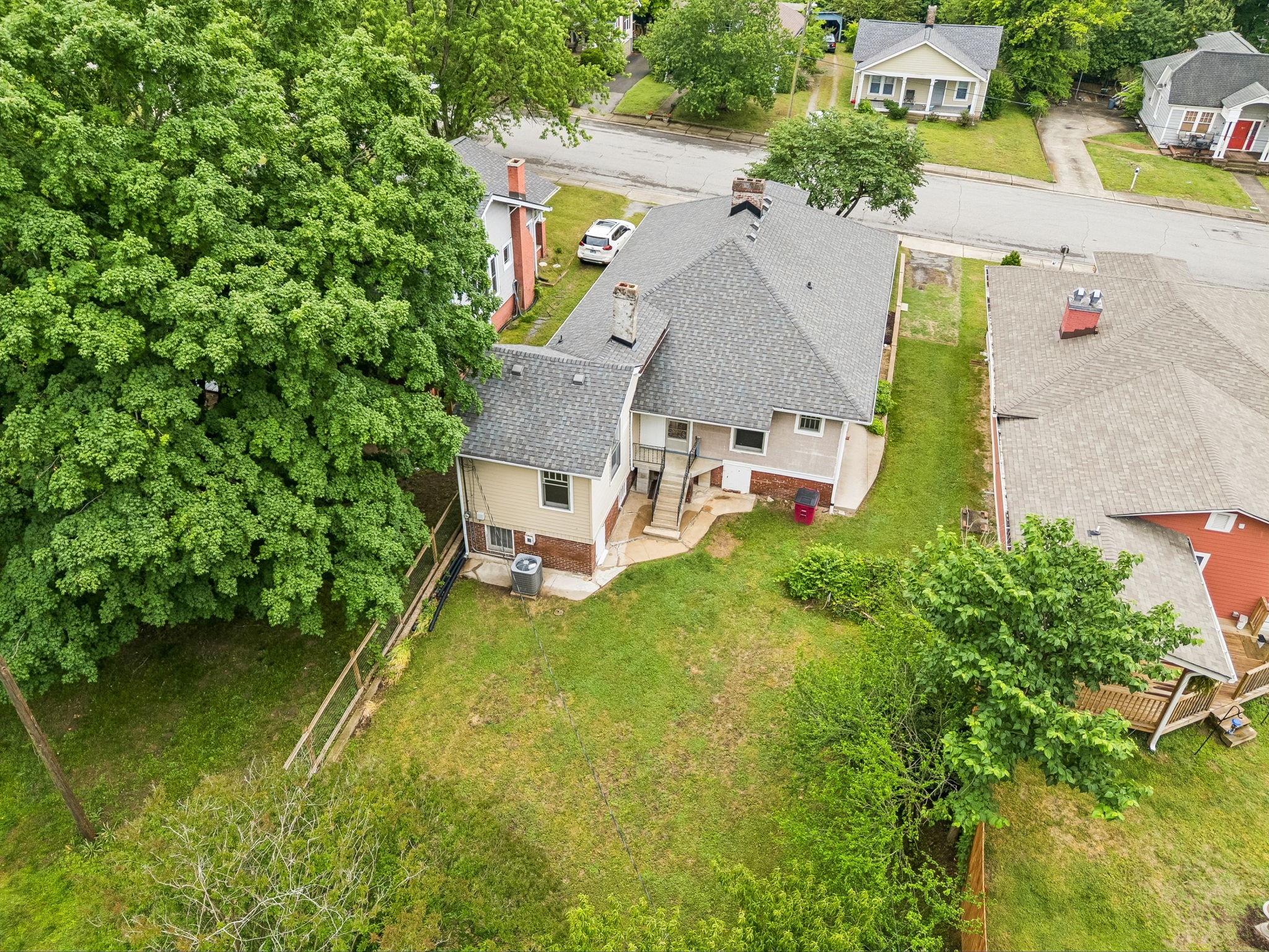 235 Georgia Ave, Clarksville, TN, 37040 - 物件實景