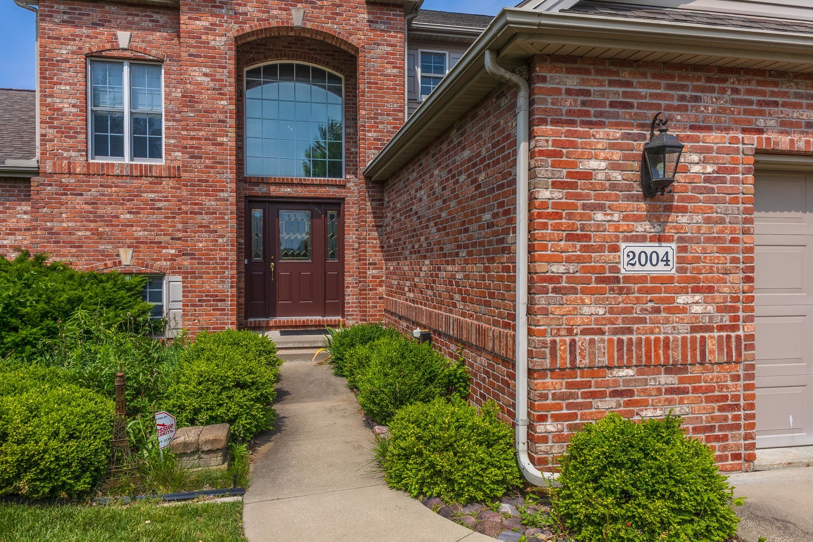 Bloomington, Illinois, 61704, United States, 4 Bedrooms Bedrooms, ,4 BathroomsBathrooms,Residential,For Sale,1957101