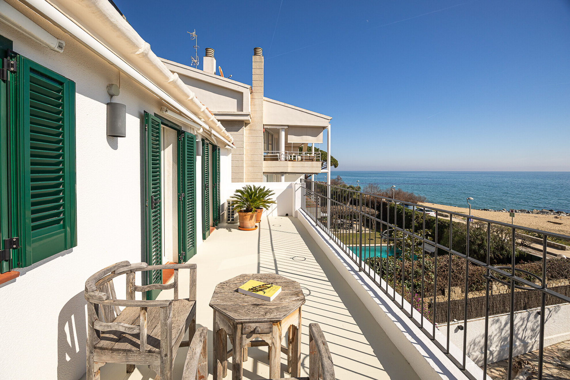  House on the seafront with tourist license, Caldes d