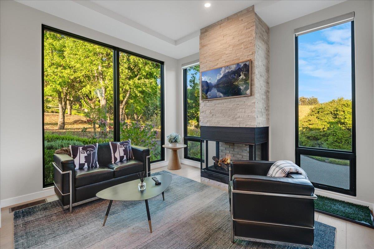 Saratoga, California, 95070, United States, 6 Bedrooms Bedrooms, ,11 BathroomsBathrooms,Residential,For Sale,1971416