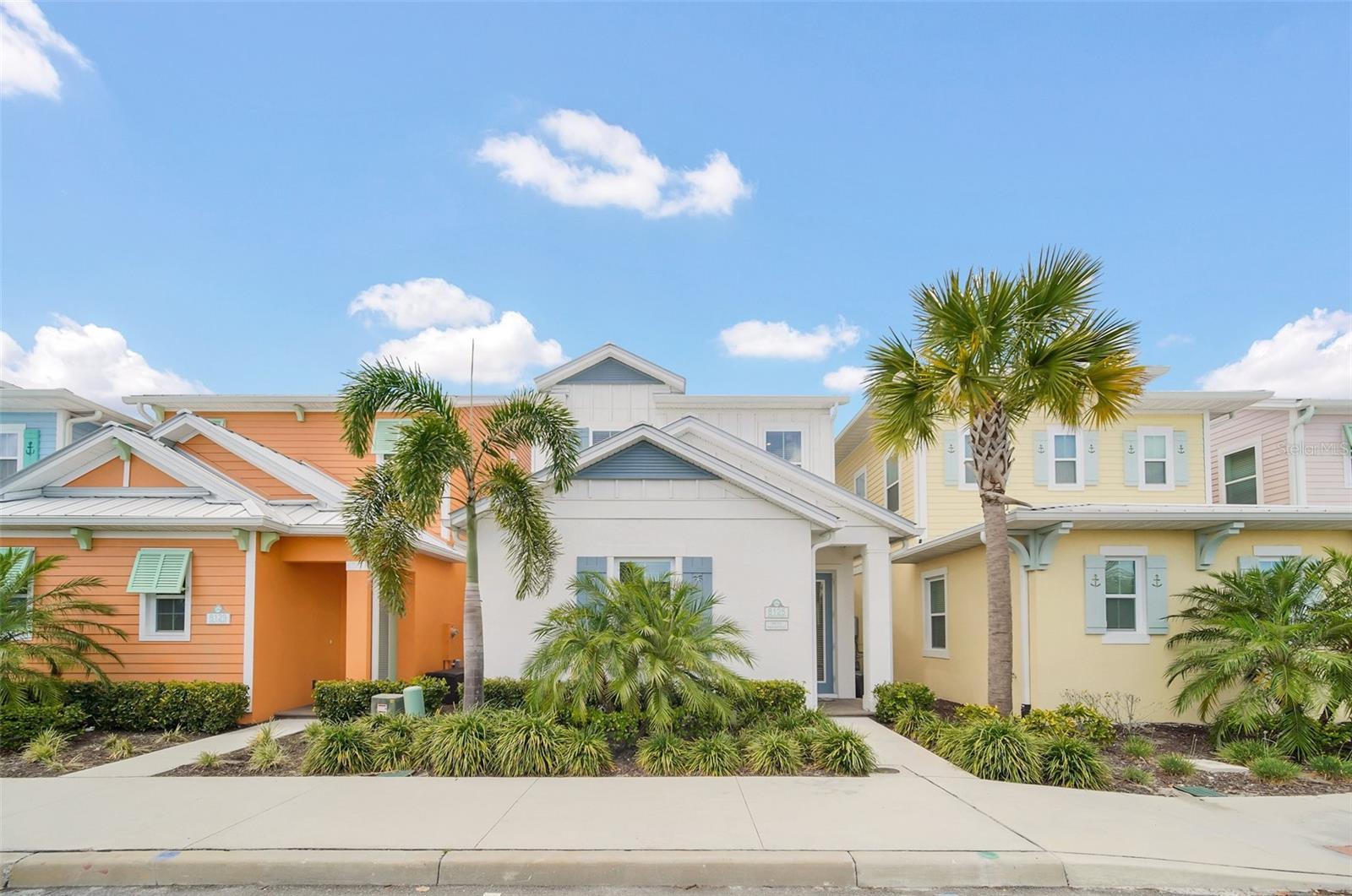 KISSIMMEE, Florida, 34747, United States, 3 Bedrooms Bedrooms, ,3 BathroomsBathrooms,Residential,For Sale,1921670