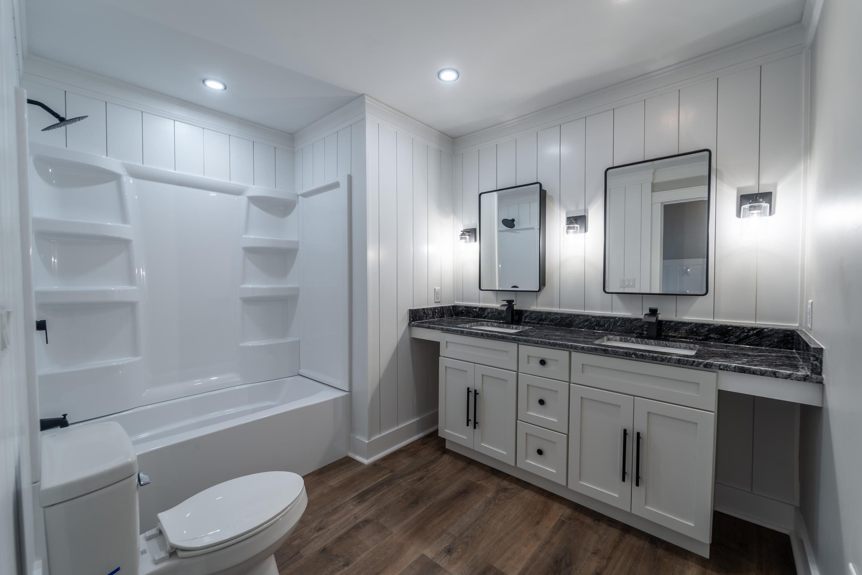 Berea, Kentucky, 40403, United States, 4 Bedrooms Bedrooms, ,4 BathroomsBathrooms,Residential,For Sale,1979235