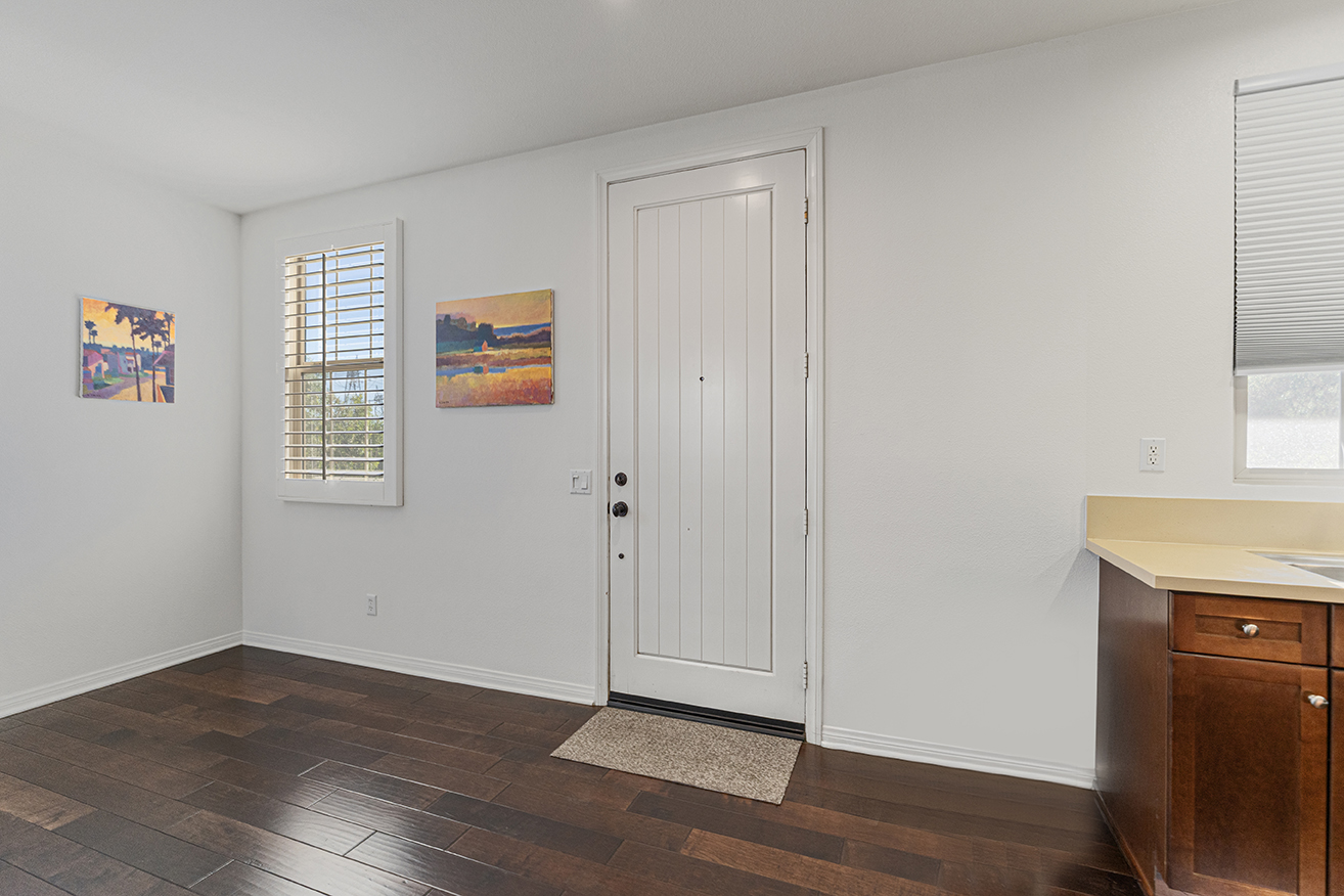 Ontario, California, 91761, United States, 2 Bedrooms Bedrooms, ,2 BathroomsBathrooms,Residential,For Sale,1928466