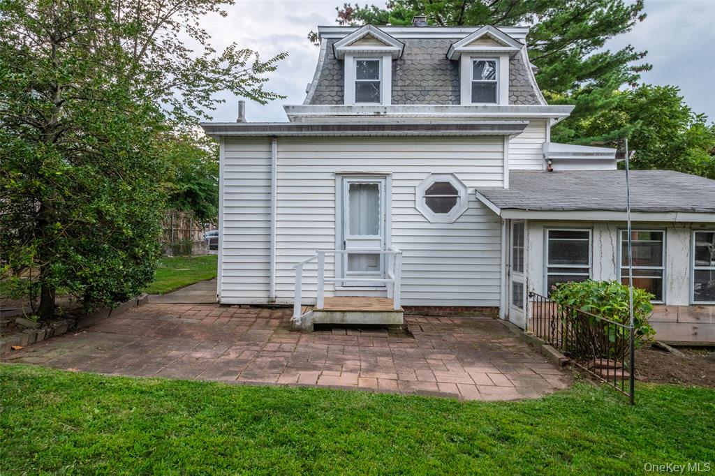 Bronx, New York, 10464, United States, 4 Bedrooms Bedrooms, ,Residential,For Sale,1937282