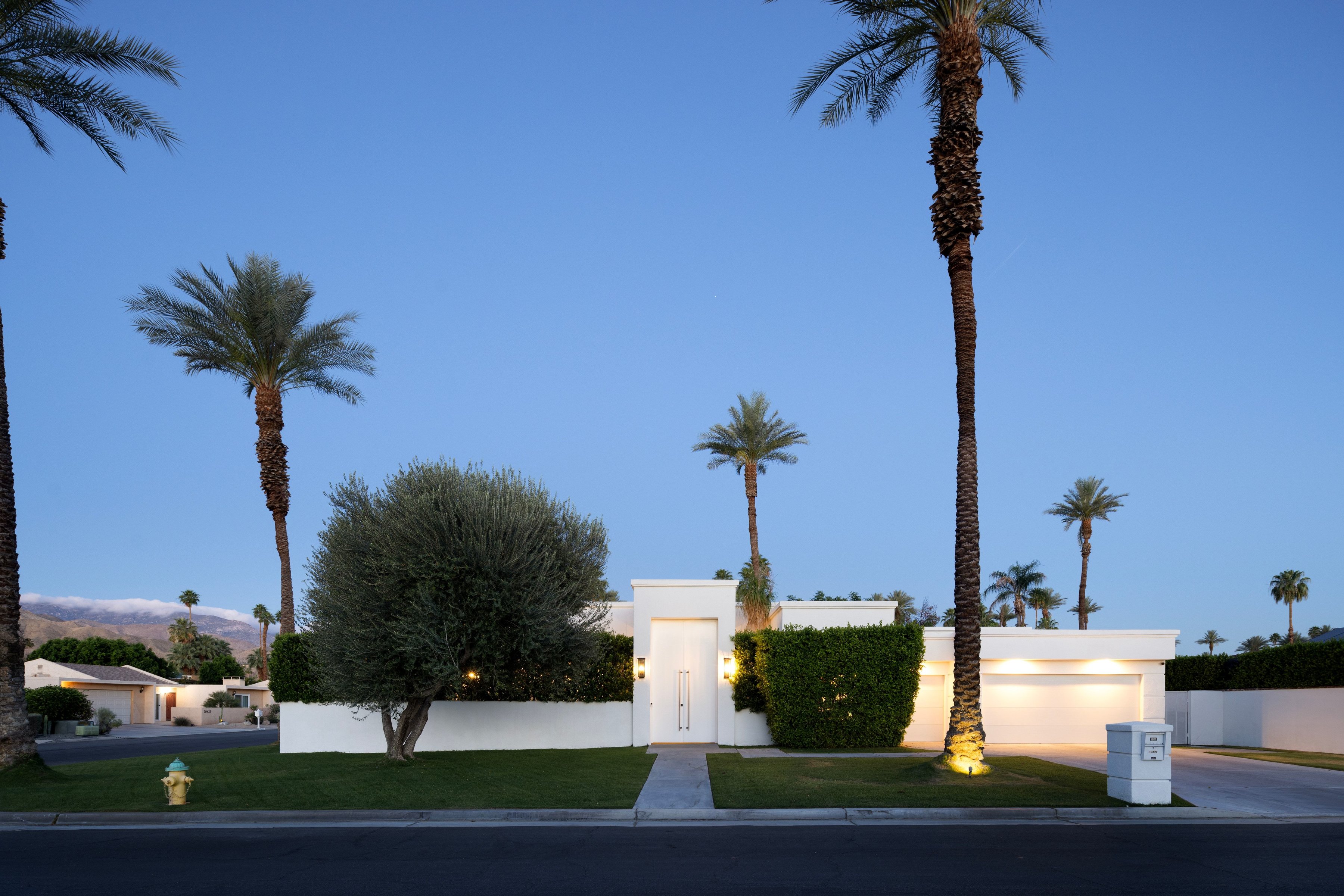  Private Modern Sanctuary Steps from Tamarisk Country Club - 物件實景