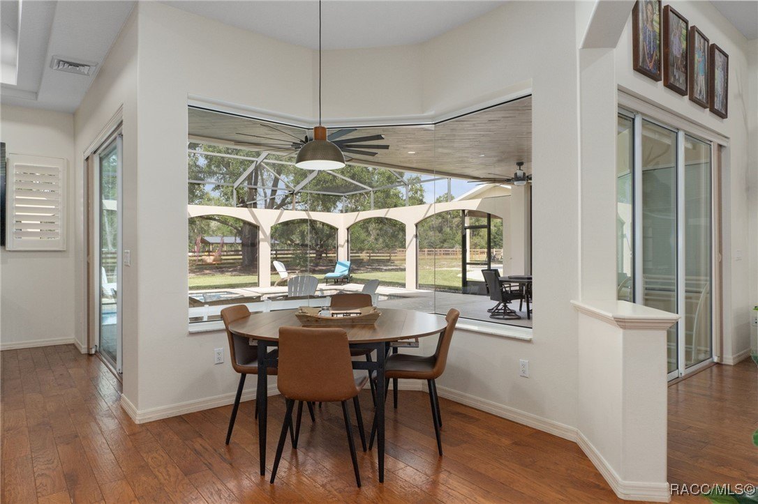 Crystal River, Florida, 34428, United States, 4 Bedrooms Bedrooms, ,4 BathroomsBathrooms,Residential,For Sale,1983688