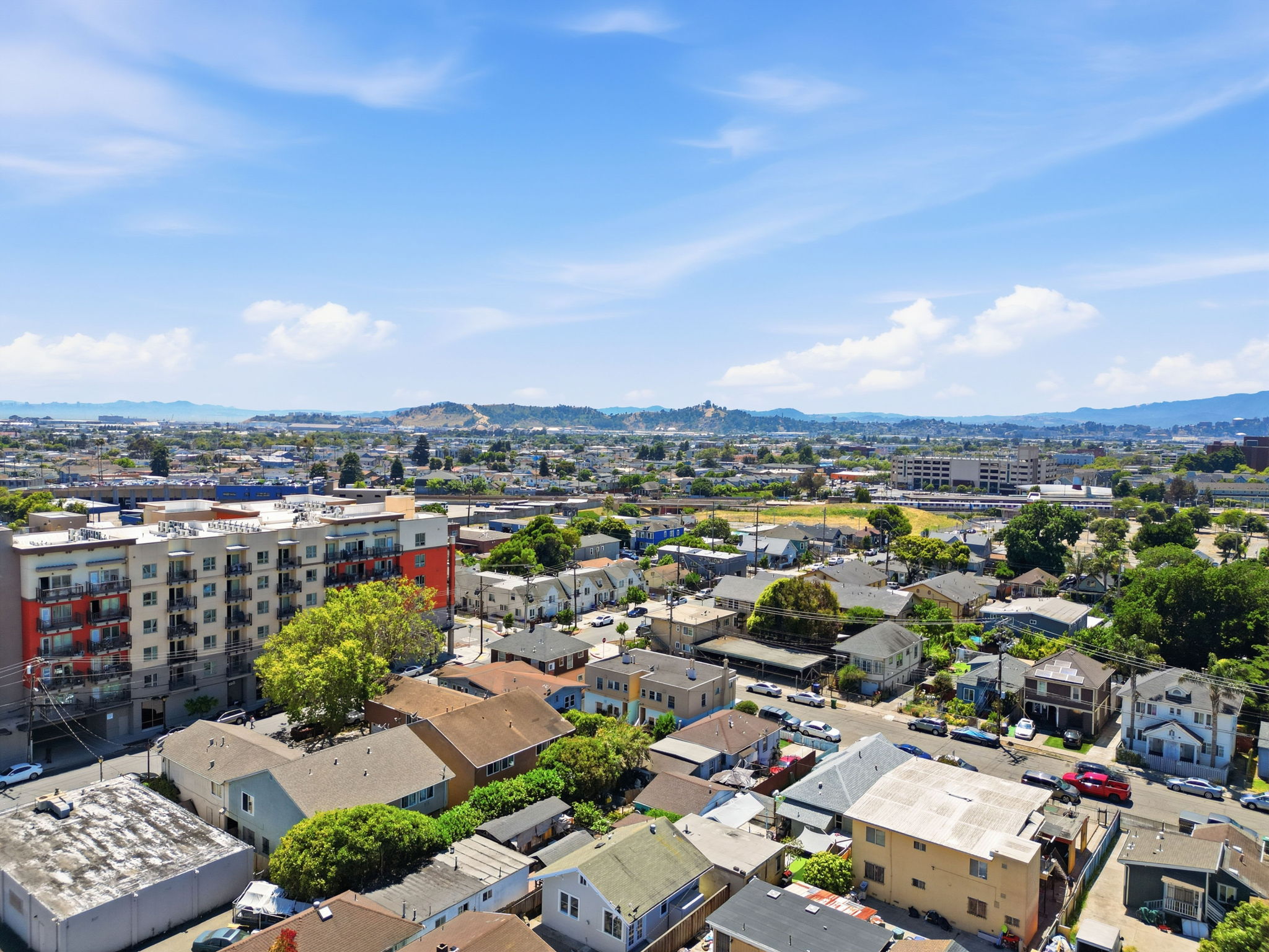  Two Detached Homes on One Lot - 物件實景