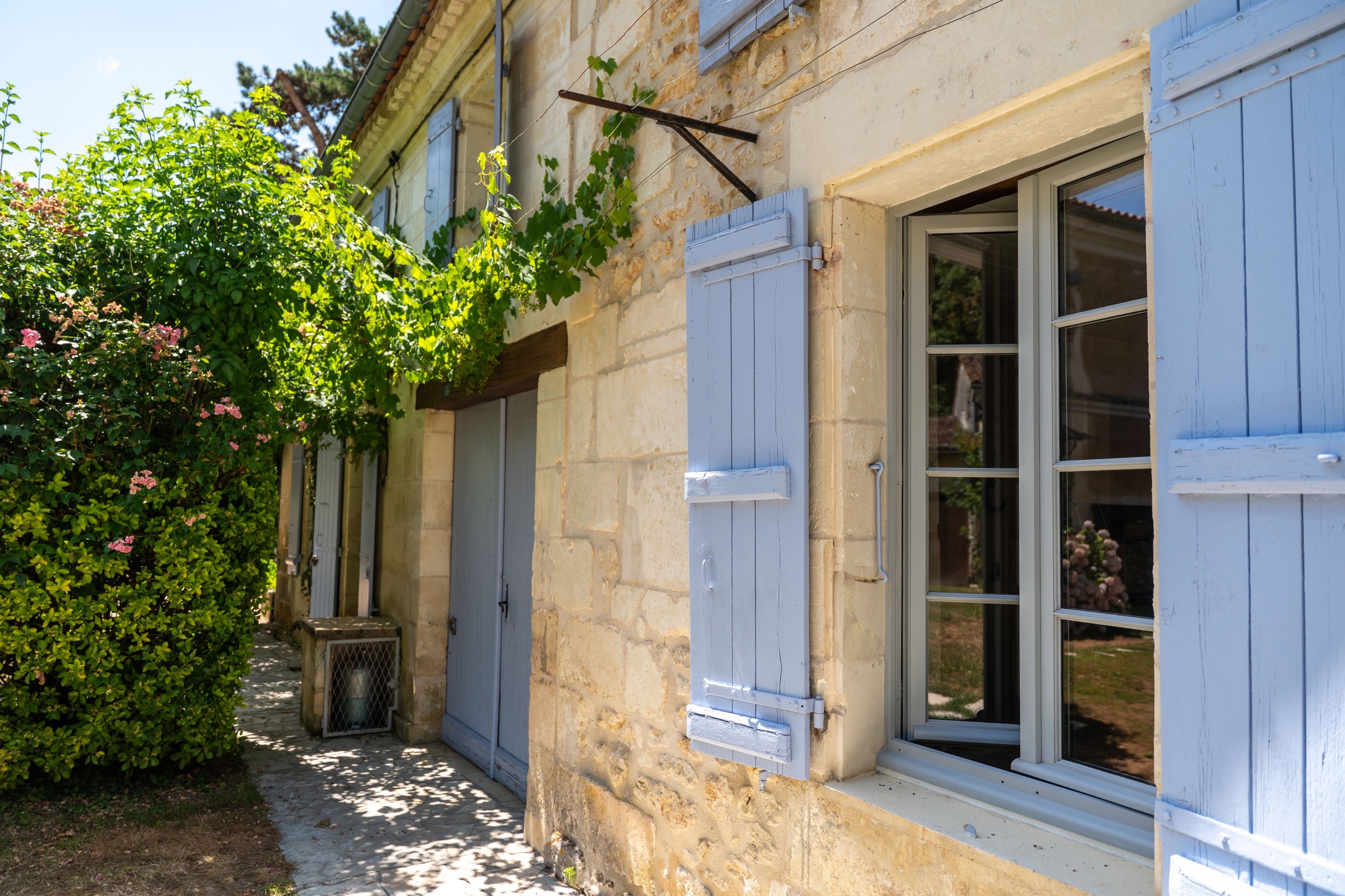  BEAUTIFUL MANOR HOUSE WITH 2 COTTAGES 15 MINUTES FROM SAINTES - 物件實景