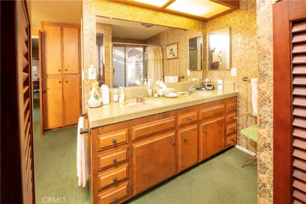 La Verne, California, 91750, United States, 3 Bedrooms Bedrooms, ,2 BathroomsBathrooms,Residential,For Sale,1981823
