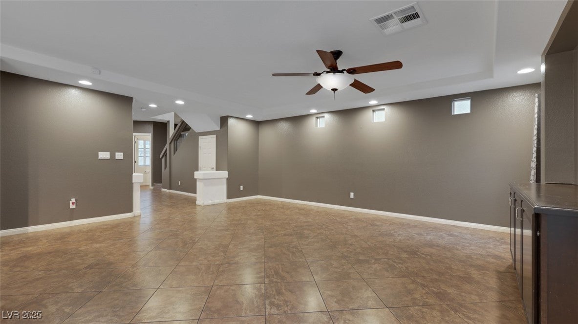 Las Vegas, Nevada, 89139, United States, 5 Bedrooms Bedrooms, ,4 BathroomsBathrooms,Residential,For Sale,1980975