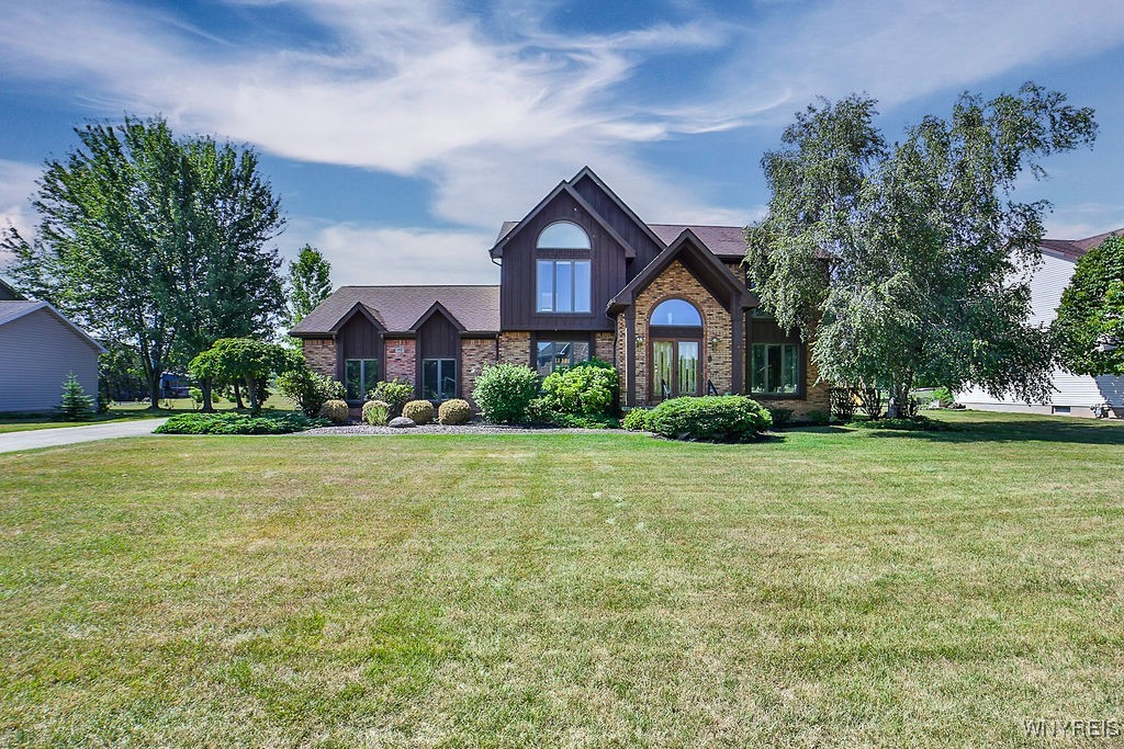 Grand Island, New York, 14072, United States, 4 Bedrooms Bedrooms, ,4 BathroomsBathrooms,Residential,For Sale,1899364