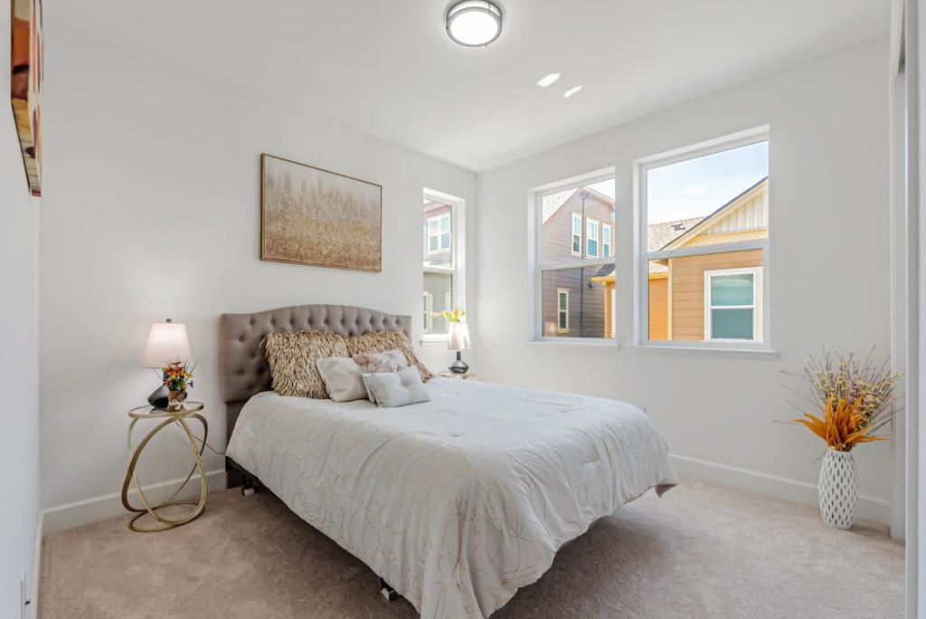 Hercules, California, 94547, United States, 4 Bedrooms Bedrooms, ,3 BathroomsBathrooms,Residential,For Sale,1978520