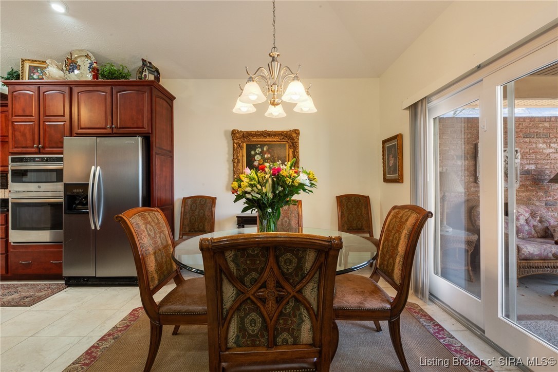 Jeffersonville, Indiana, 47130, United States, 3 Bedrooms Bedrooms, ,2 BathroomsBathrooms,Residential,For Sale,1752485
