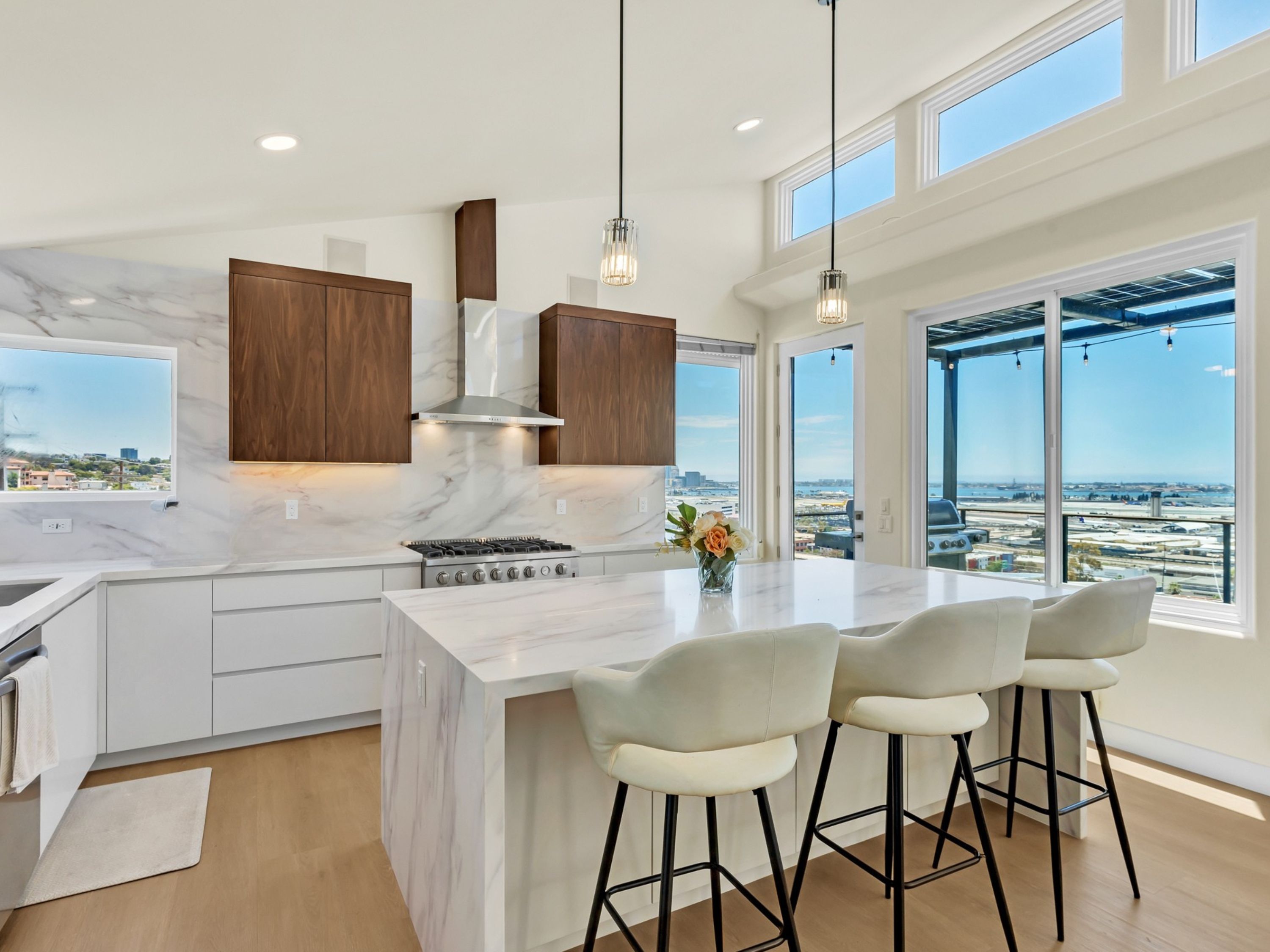  3815 Henry Street, San Diego, CA 92110 - 物件實景