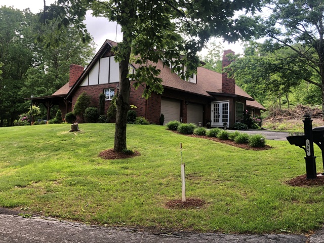 Chester, West Virginia, 26034, United States, 4 Bedrooms Bedrooms, ,3 BathroomsBathrooms,Residential,For Sale,1974553