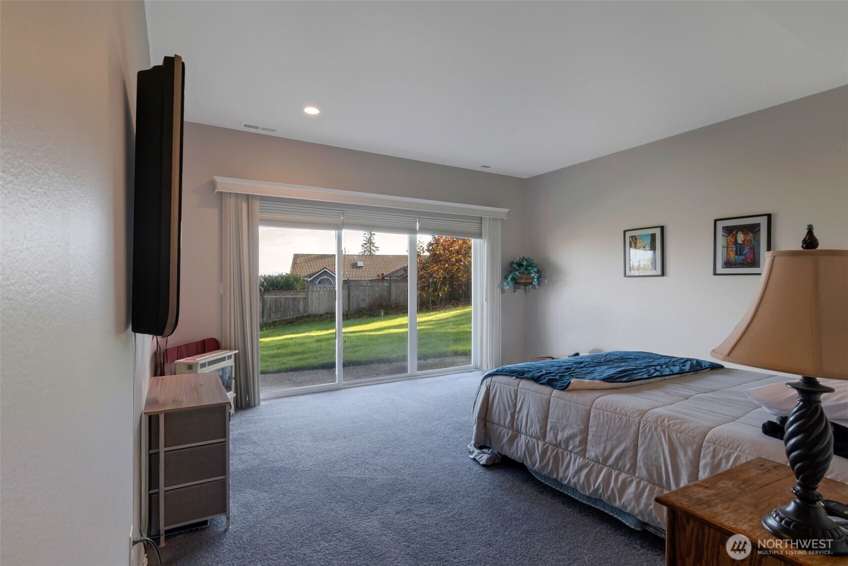 Clinton, Washington, 98236, United States, 4 Bedrooms Bedrooms, ,3 BathroomsBathrooms,Residential,For Sale,1990497