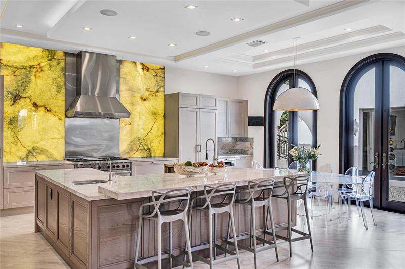 Miami, Florida, 33143, United States, 8 Bedrooms Bedrooms, ,10 BathroomsBathrooms,Residential,For Sale,1989350