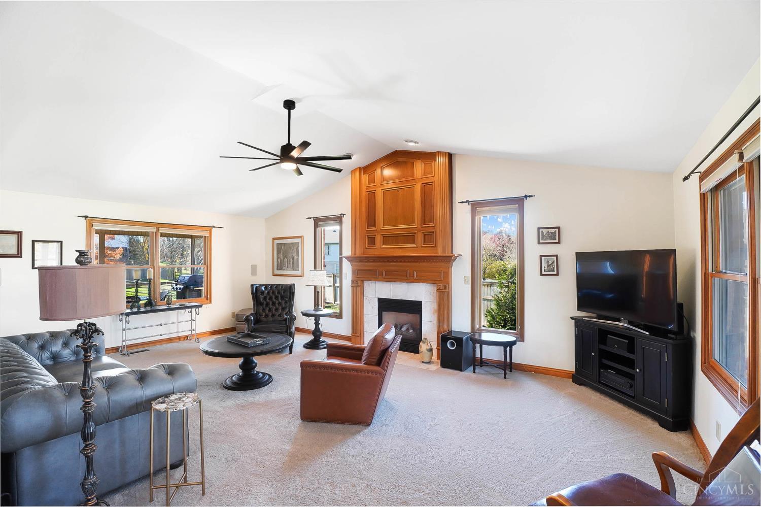 Hamilton, Ohio, 45013, United States, 4 Bedrooms Bedrooms, ,4 BathroomsBathrooms,Residential,For Sale,2000697