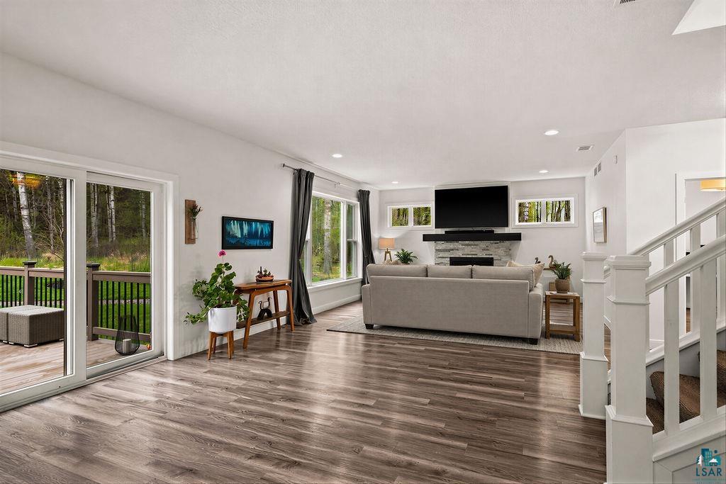 Duluth, Minnesota, 55804, United States, 4 Bedrooms Bedrooms, ,2 BathroomsBathrooms,Residential,For Sale,2048630