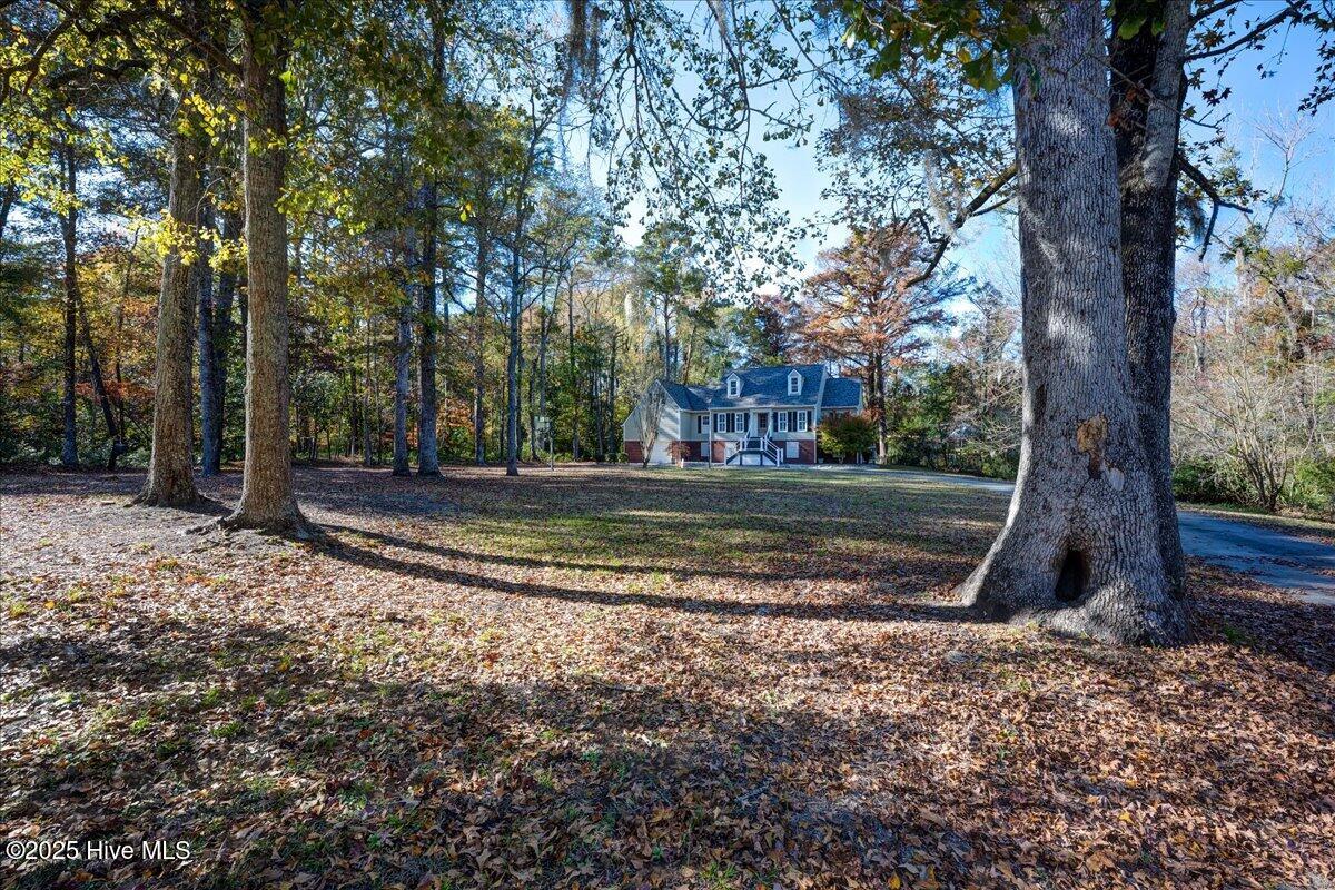 Trent Woods, North Carolina, 28562, United States, 4 Bedrooms Bedrooms, ,3 BathroomsBathrooms,Residential,For Sale,1997785