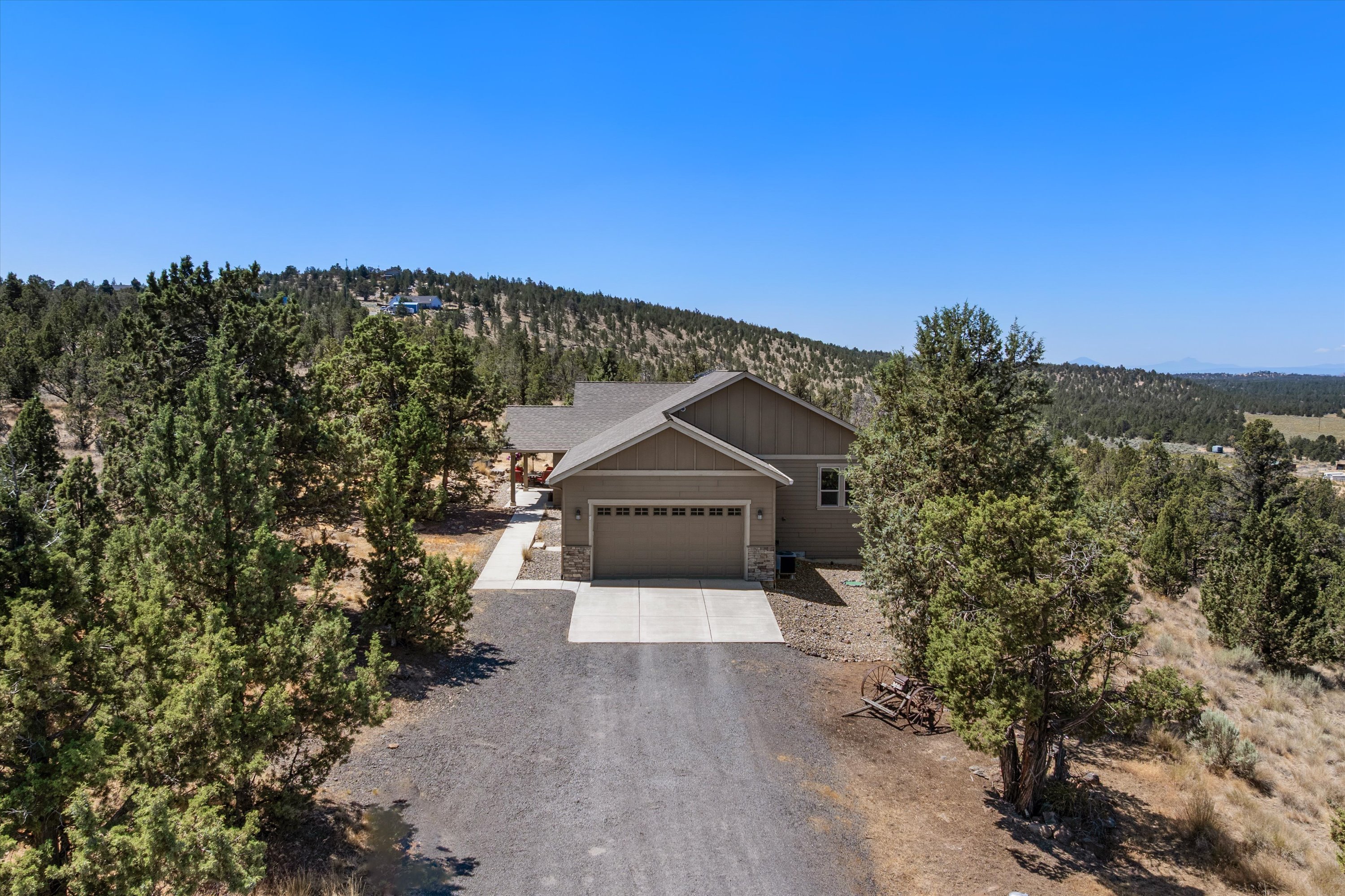 Prineville, Oregon, 97754, United States, 3 Bedrooms Bedrooms, ,2 BathroomsBathrooms,Residential,For Sale,1903367