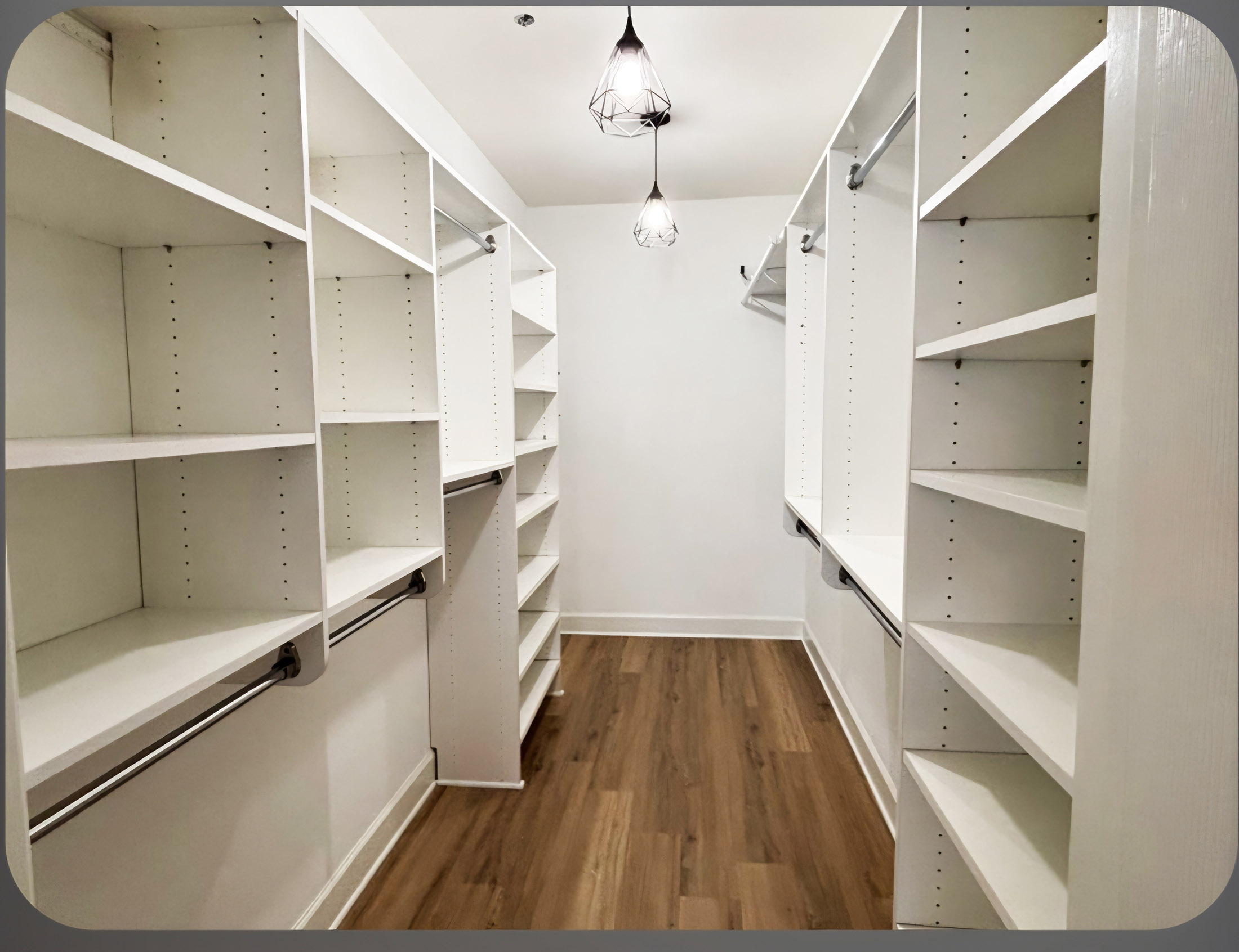  Beautiful One Bedroom Condo in a Sought-after Community - 物件實景