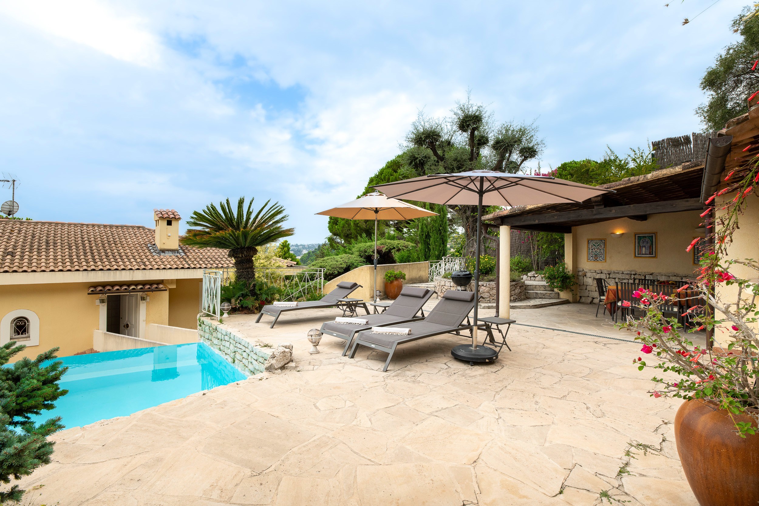  Luxury villa for sale in Nice Rimiez, private, secure estate on the French Rivi… - 物件實景