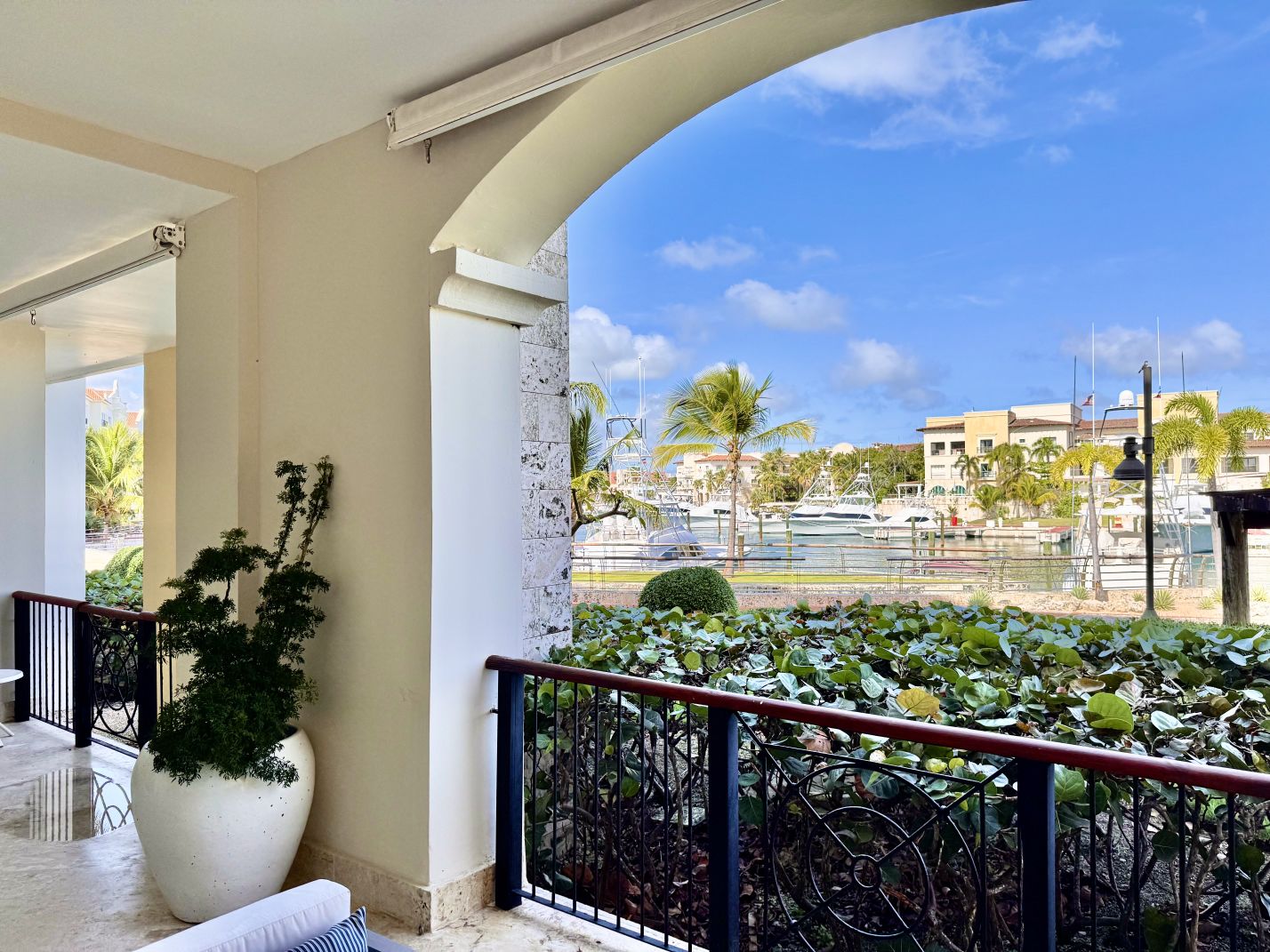 Stunning Marina Front 2-Bedroom Condo in Cap Cana, Cap Cana, DO, 2 Bedrooms Bedrooms, ,3 BathroomsBathrooms,Residential,For Sale,Stunning Marina Front 2-Bedroom Condo in Cap Cana ,1676477