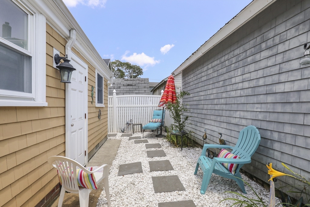 Wareham, Massachusetts, 02558, United States, 3 Bedrooms Bedrooms, ,2 BathroomsBathrooms,Residential,For Sale,1926359