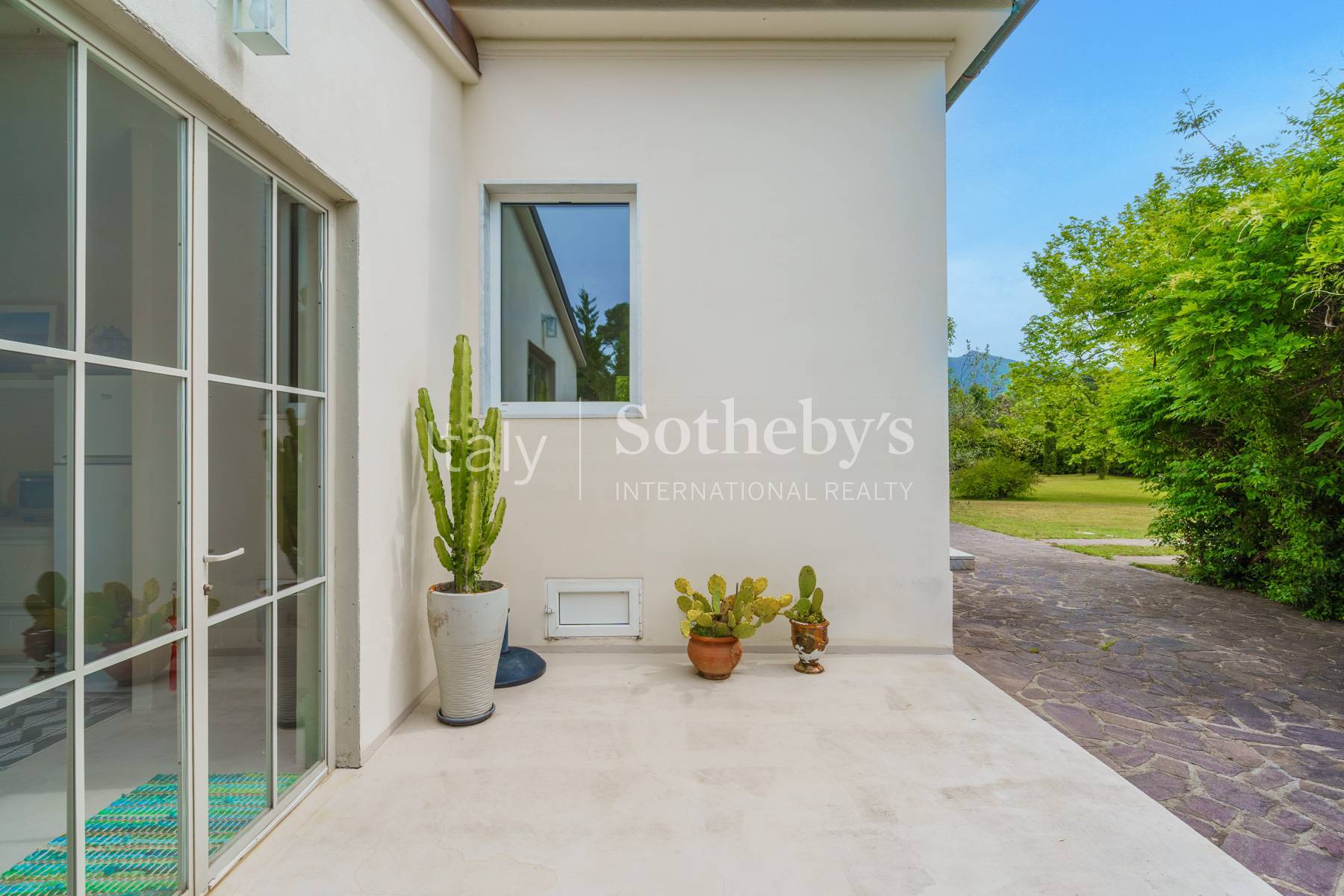  Refined villa with private garden near the sea - 物件實景