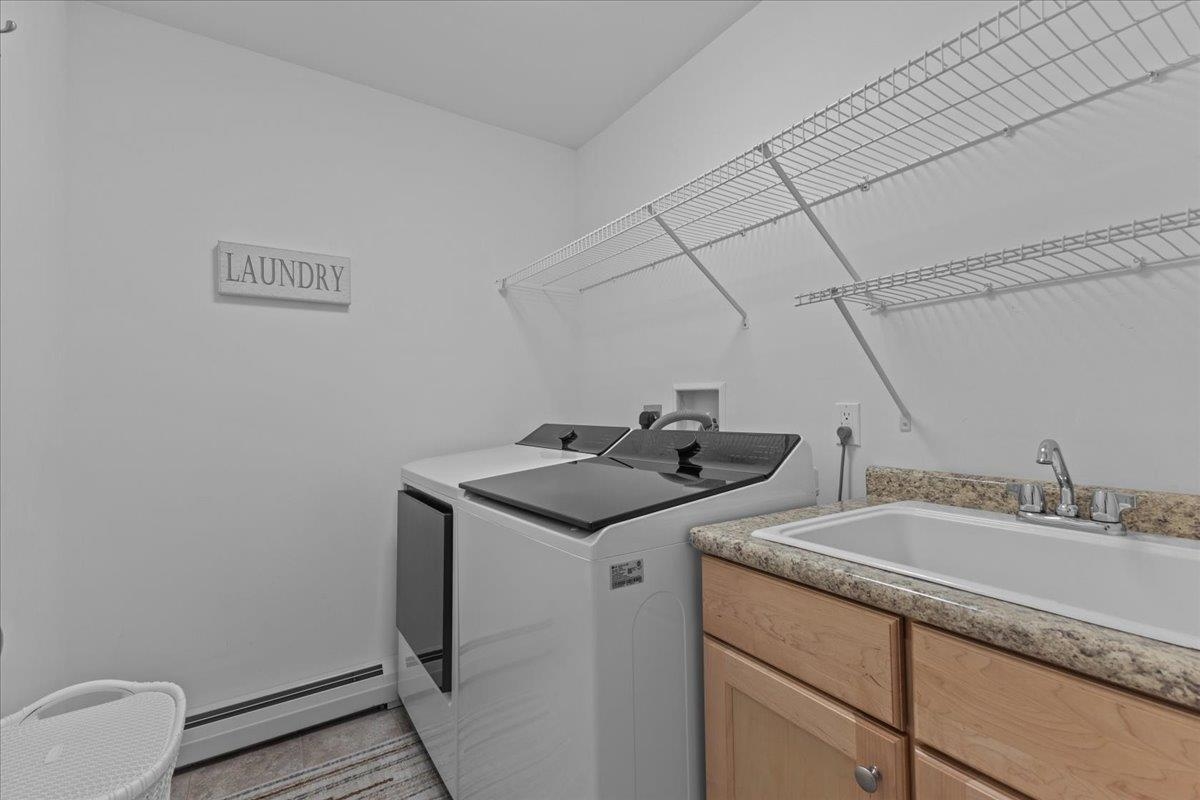 Essex Junction, Vermont, 05452, United States, 3 Bedrooms Bedrooms, ,3 BathroomsBathrooms,Residential,For Sale,1943332