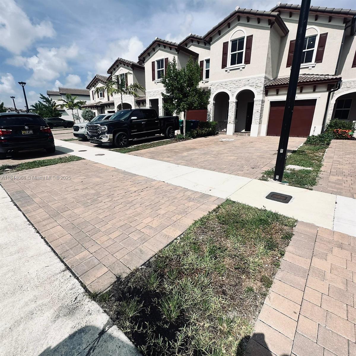 Miami, Florida, 33167, United States, 3 Bedrooms Bedrooms, ,3 BathroomsBathrooms,Residential,For Sale,1898426