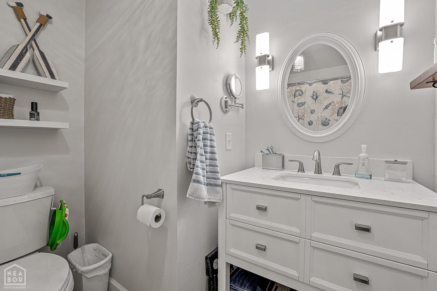 Cherokee Village, Arkansas, 72529, United States, 6 Bedrooms Bedrooms, ,3 BathroomsBathrooms,Residential,For Sale,1983477