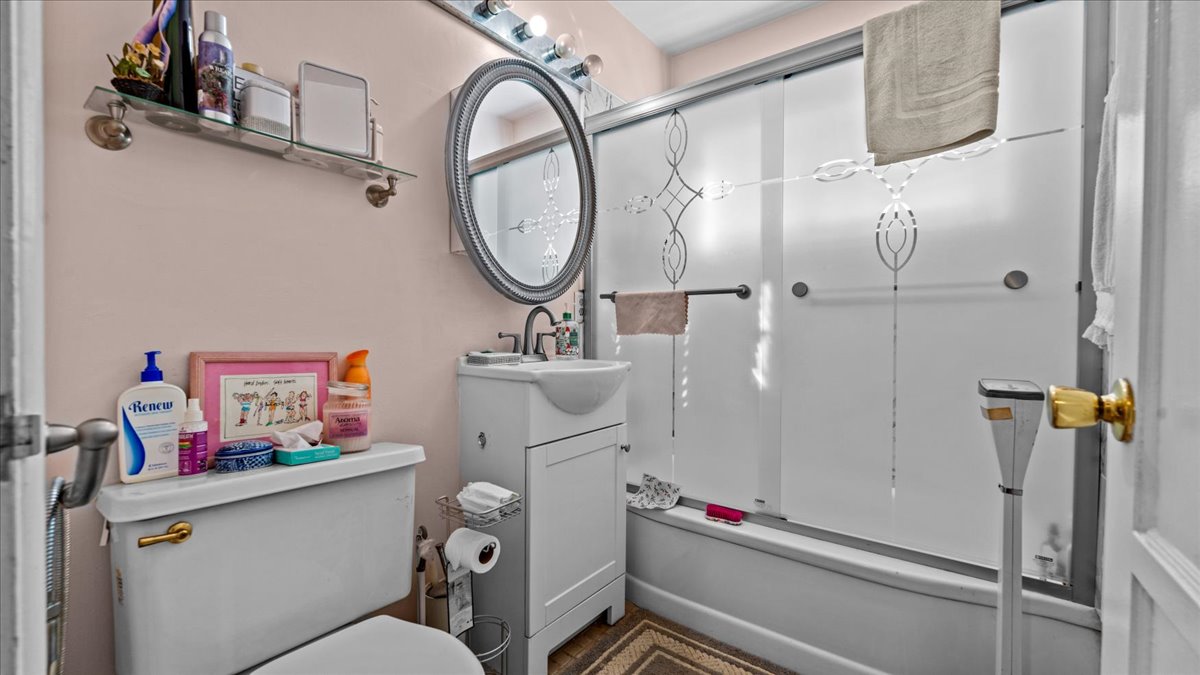 Loma Linda, California, 92354, United States, 3 Bedrooms Bedrooms, ,2 BathroomsBathrooms,Residential,For Sale,1974823