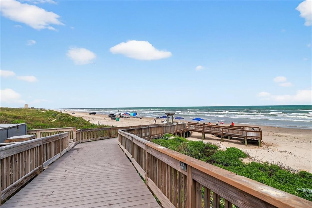 Port Aransas, Texas, 78373, United States, 2 Bedrooms Bedrooms, ,2 BathroomsBathrooms,Residential,For Sale,1906640