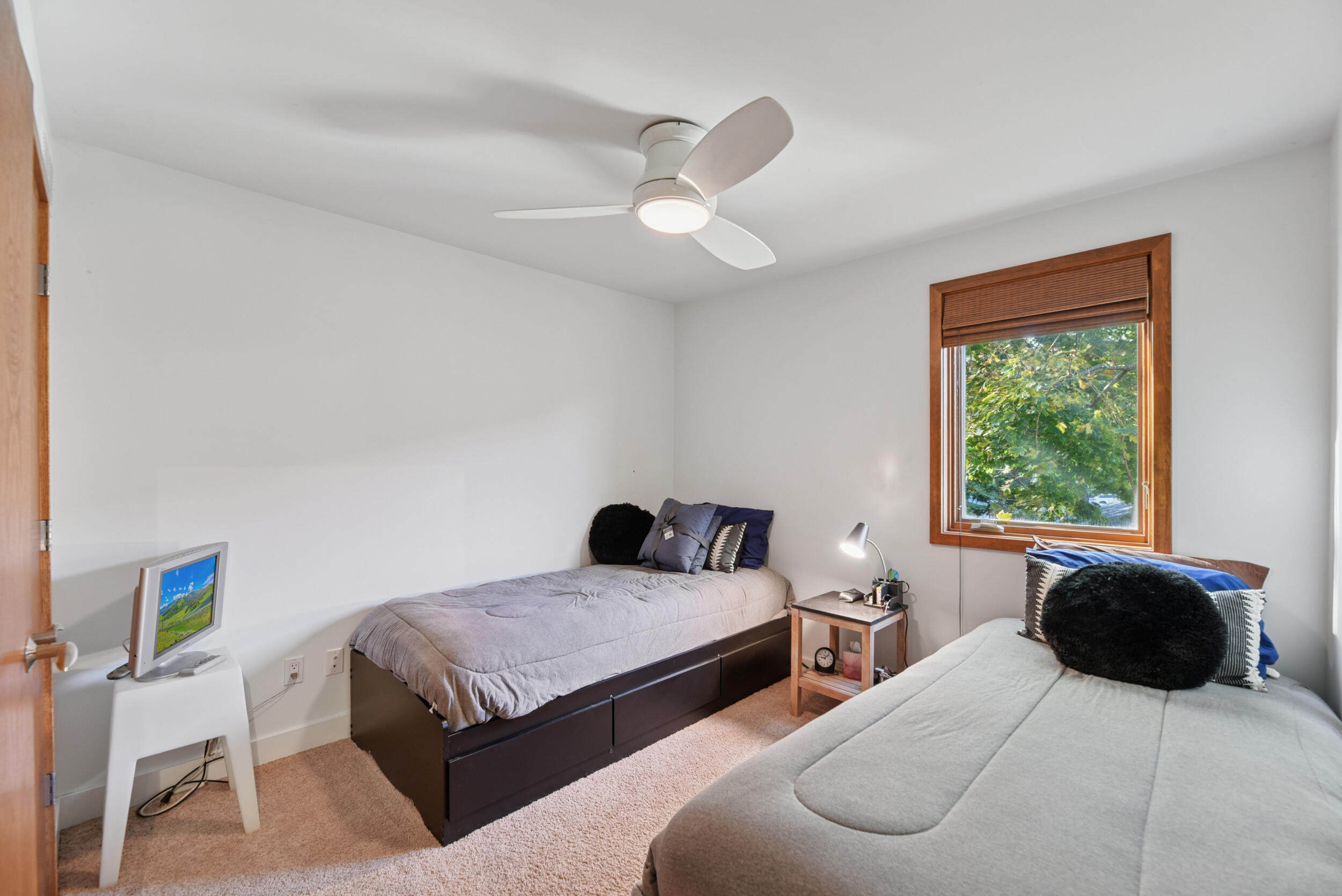 Long Beach, Indiana, 46360, United States, 5 Bedrooms Bedrooms, ,4 BathroomsBathrooms,Residential,For Sale,1989580