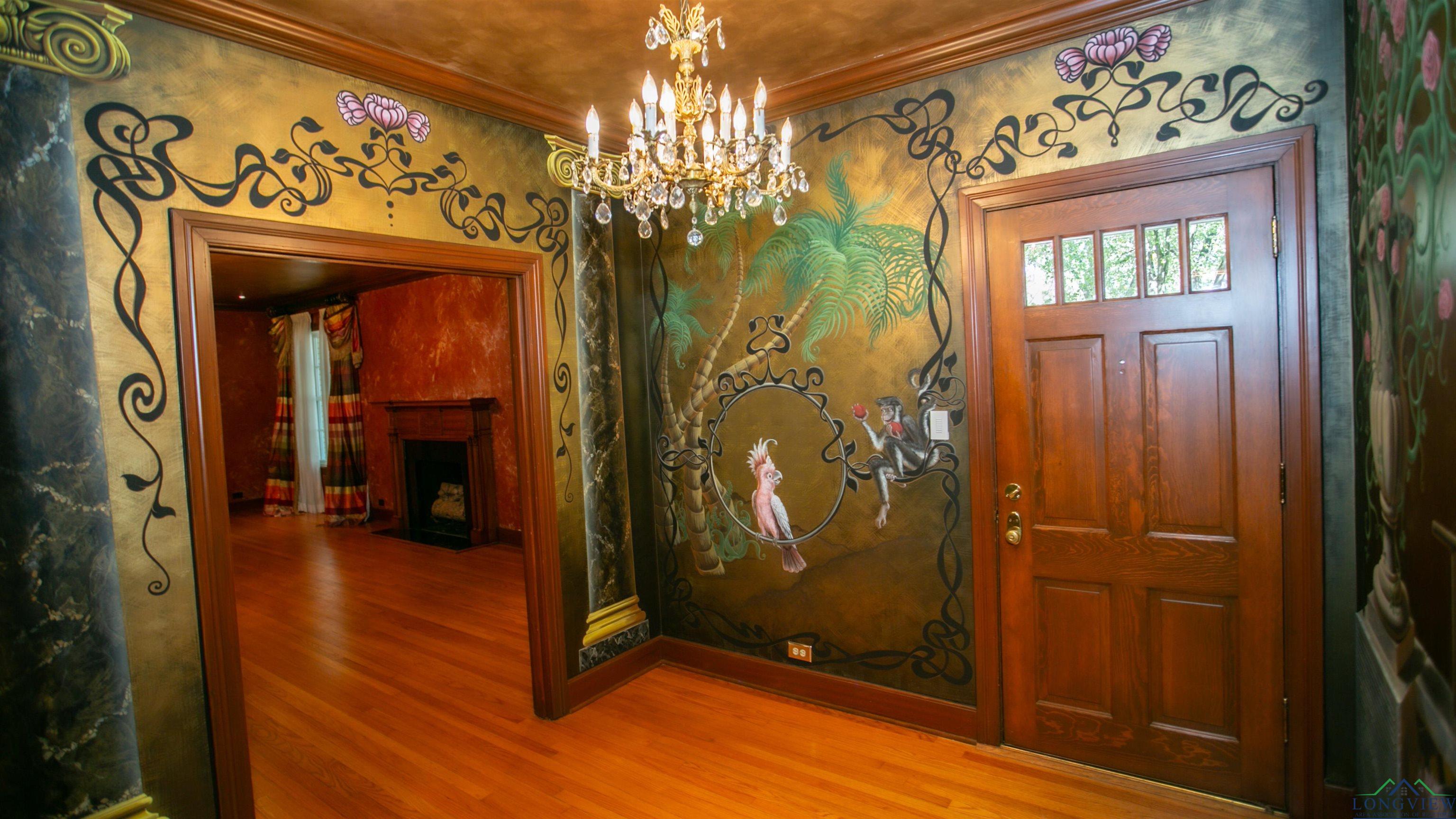 Marshall, Texas, 75670, United States, 5 Bedrooms Bedrooms, ,5 BathroomsBathrooms,Residential,For Sale,1943328