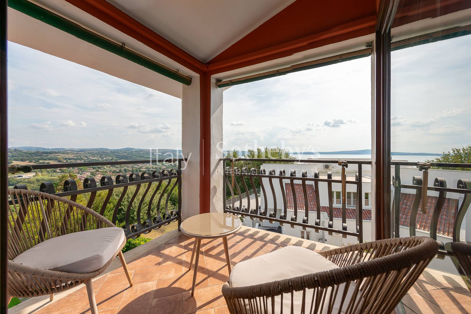  Elegant Villa with Private Park in Trevignano Romano - 物件實景