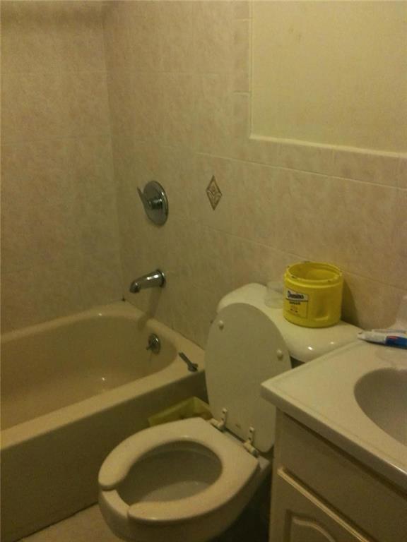 Brooklyn, New York, 11208, United States, 7 Bedrooms Bedrooms, ,4 BathroomsBathrooms,Residential,For Sale,1942836
