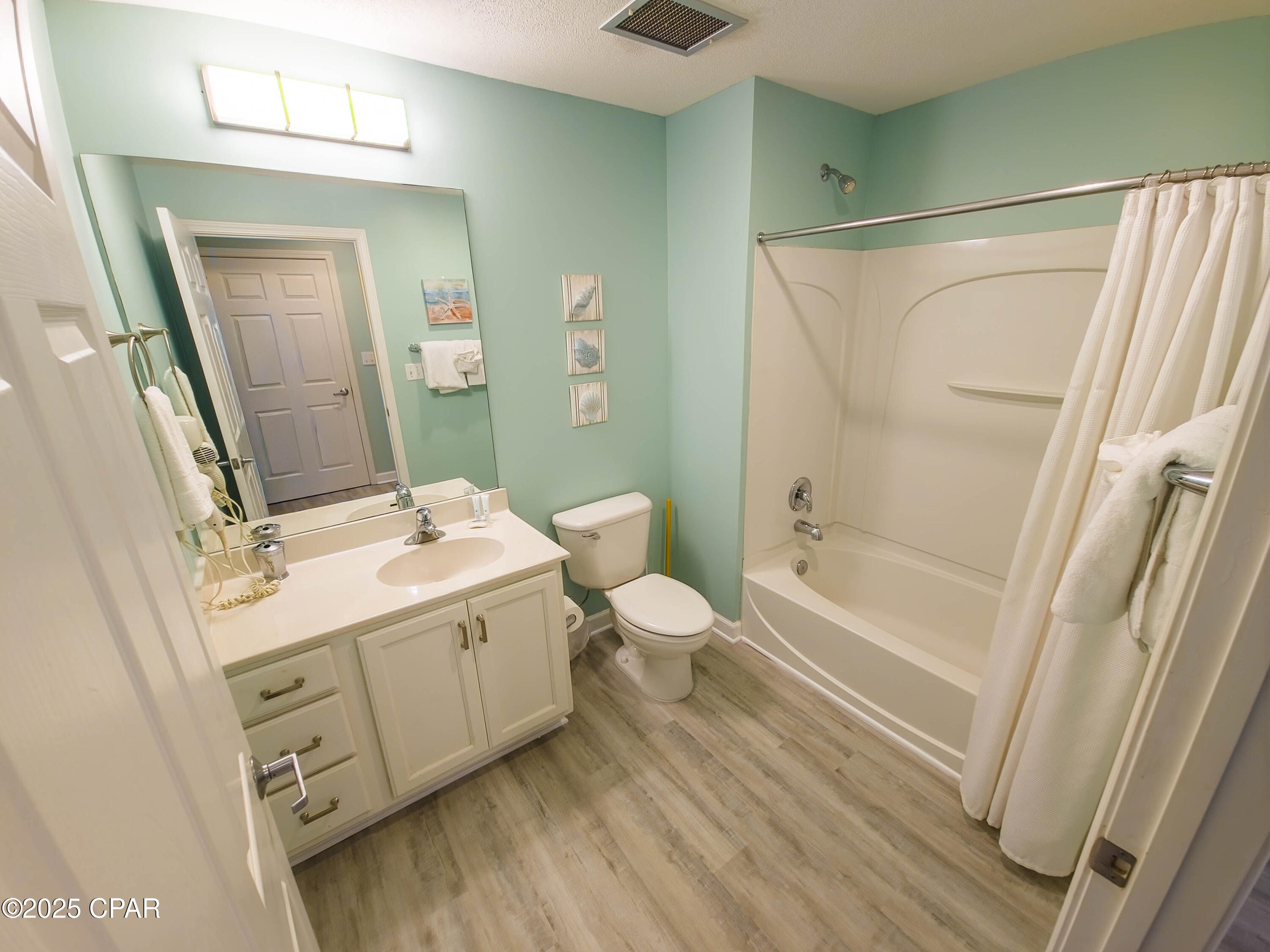 Panama City Beach, Florida, 32407, United States, 2 Bedrooms Bedrooms, ,2 BathroomsBathrooms,Residential,For Sale,1957423