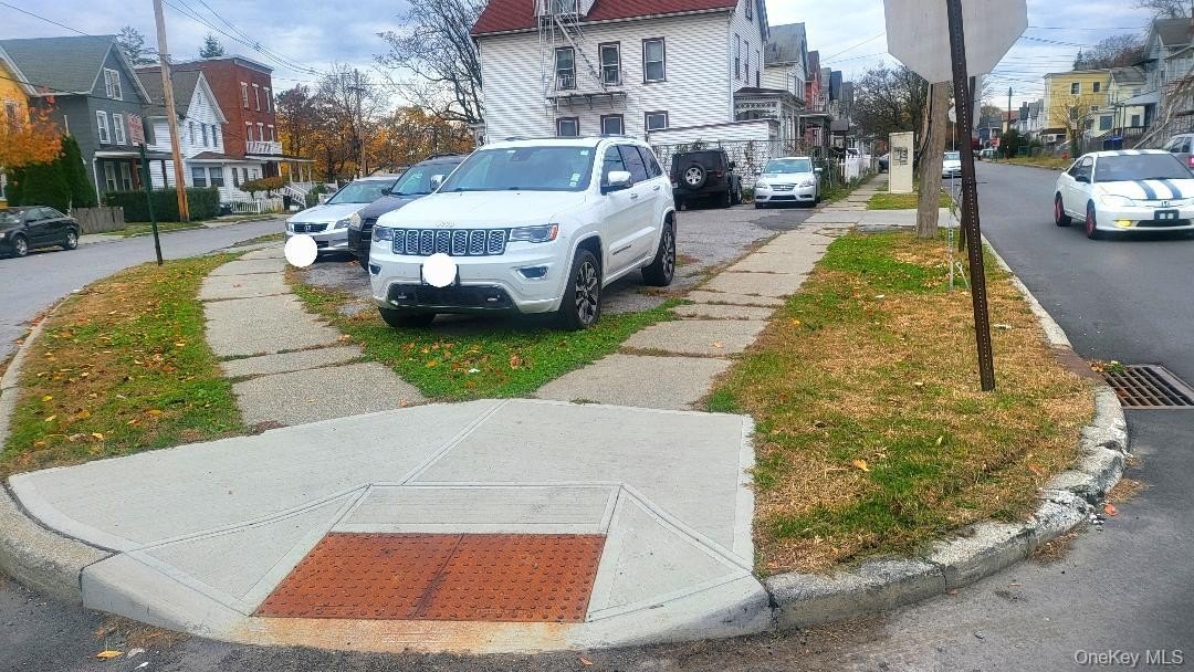 Poughkeepsie, New York, 12601, United States, 9 Bedrooms Bedrooms, ,3 BathroomsBathrooms,Residential,For Sale,1996441