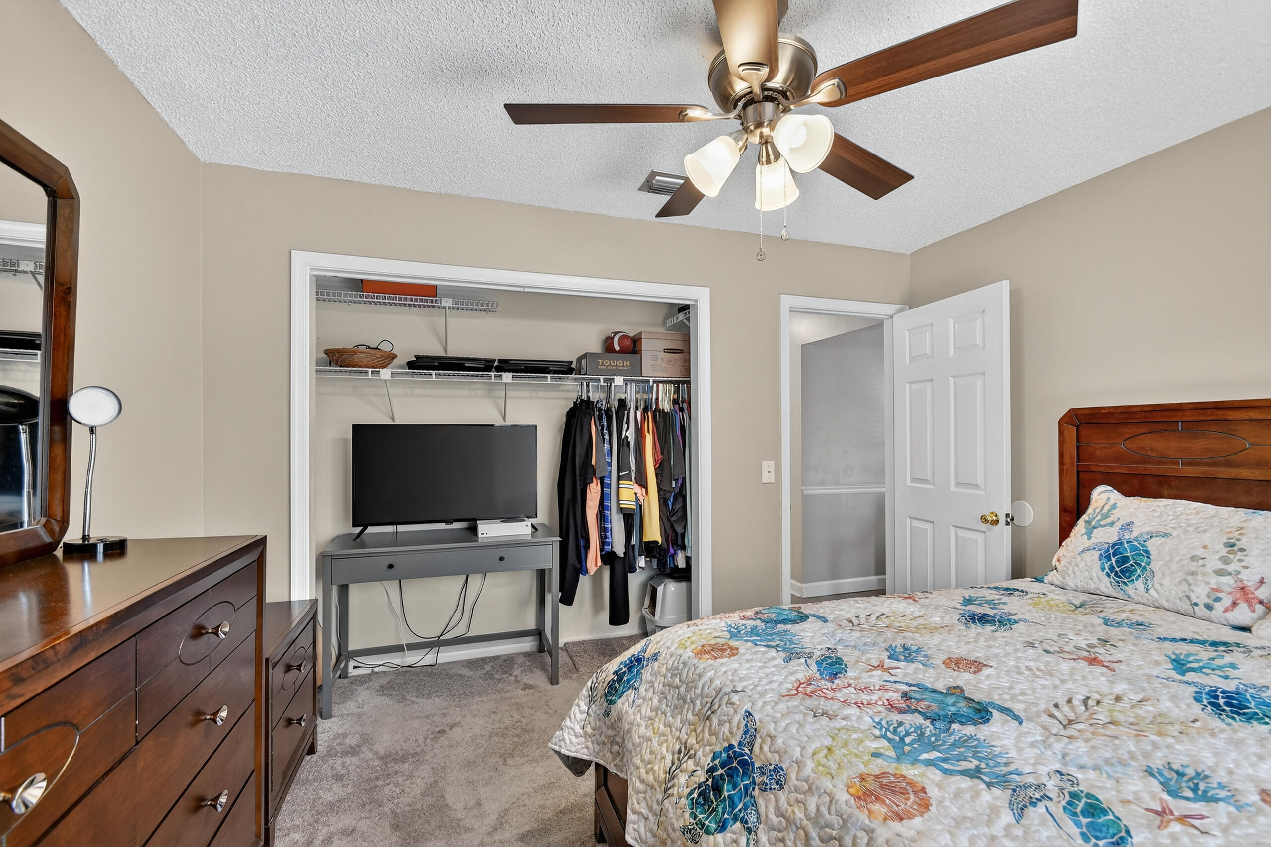 West Palm Beach, Florida, 33406, United States, 3 Bedrooms Bedrooms, ,2 BathroomsBathrooms,Residential,For Sale,1998393