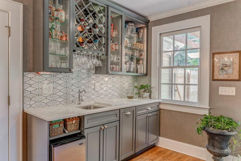 DALTON, Georgia, 30720, United States, 3 Bedrooms Bedrooms, ,4 BathroomsBathrooms,Residential,For Sale,1966909