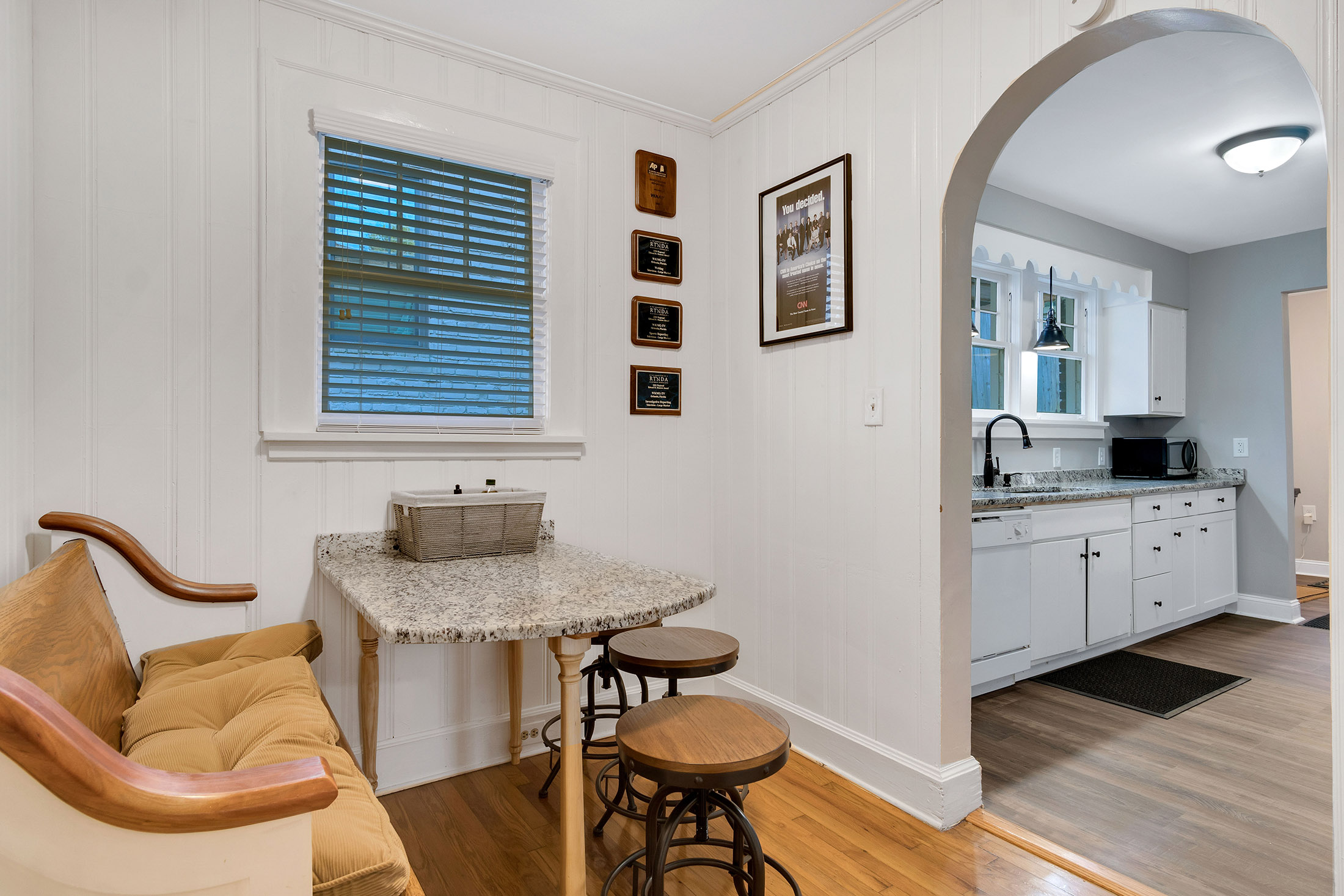  Beautifully Renovated Bungalow Perched above Orme Park in Virginia-Highland - 物件實景