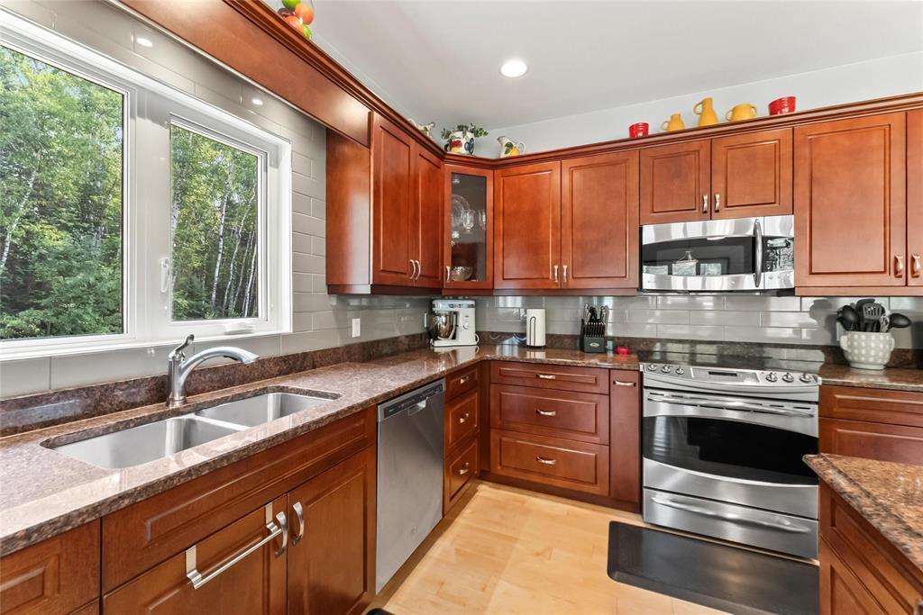 BALSAM BAY, Manitoba, R0E 0B0, CA, 4 Bedrooms Bedrooms, ,3 BathroomsBathrooms,Residential,For Sale,1913140