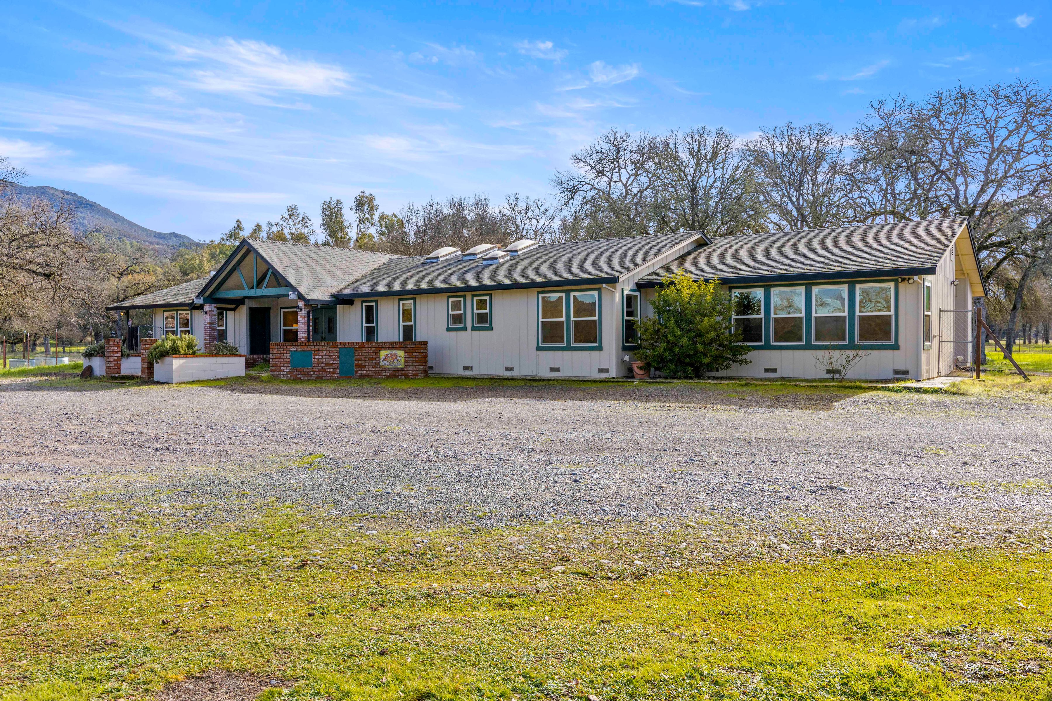  4962 Gaddy Lane - 物件實景