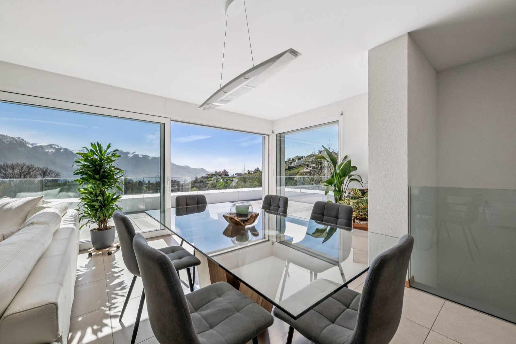  Contemporary penthouse duplex with lake view - 物件實景