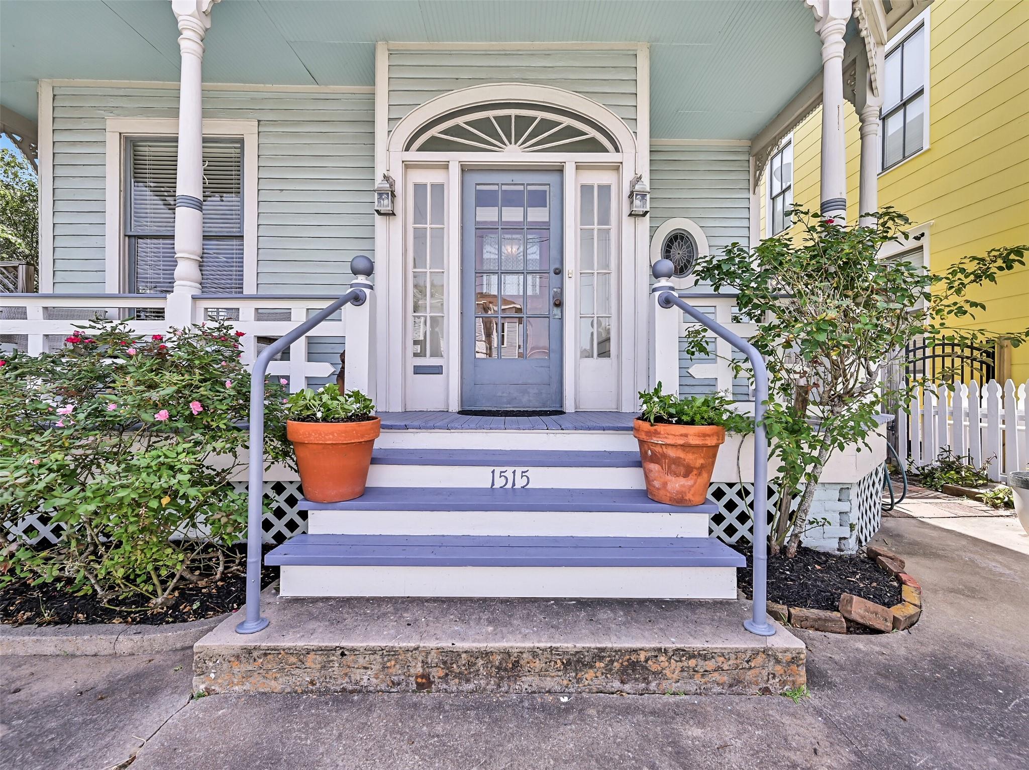 Galveston, Texas, 77550, United States, 4 Bedrooms Bedrooms, ,3 BathroomsBathrooms,Residential,For Sale,1818461