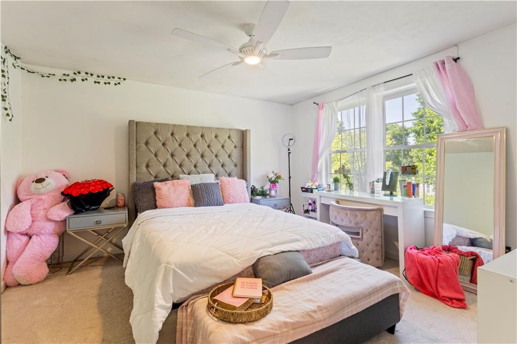 Bellingham, Massachusetts, 02019, United States, 3 Bedrooms Bedrooms, ,3 BathroomsBathrooms,Residential,For Sale,1916234